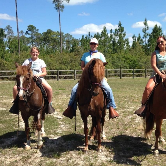 Meet your Posher, Pamela - Picture 2 of 6